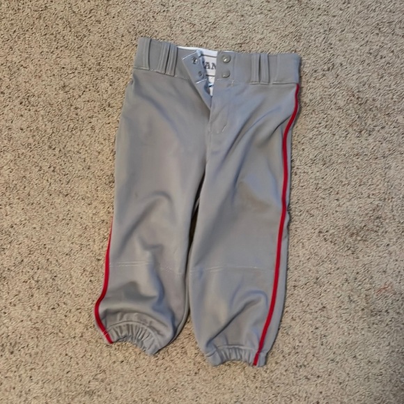 Boy baseball pants Champro size medium knicker style gray with red piping - Picture 1 of 3